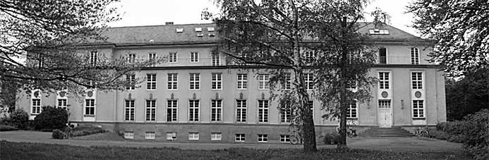 Ernst-von-Huelsen-Haus